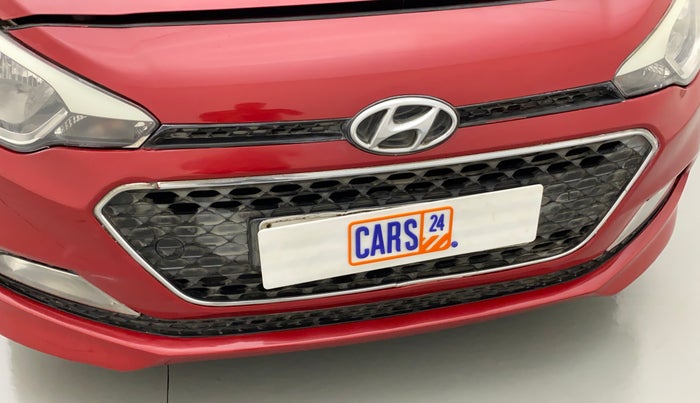 2015 Hyundai Elite i20 ASTA 1.2, Petrol, Manual, 1,06,648 km, Front bumper - Chrome strip damage