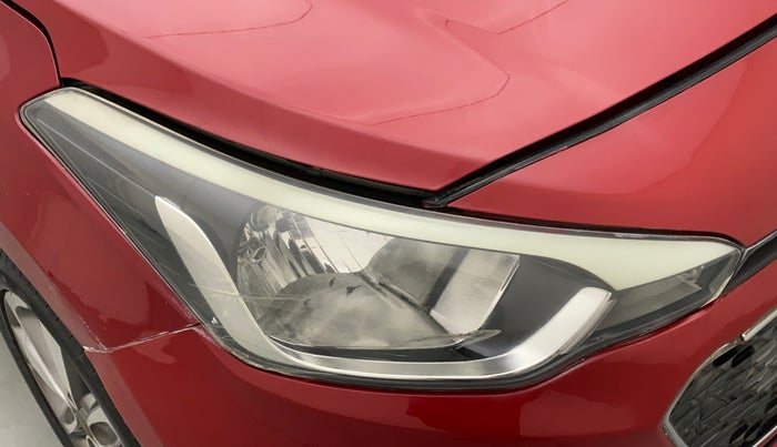 2015 Hyundai Elite i20 ASTA 1.2, Petrol, Manual, 1,06,648 km, Right headlight - Minor scratches