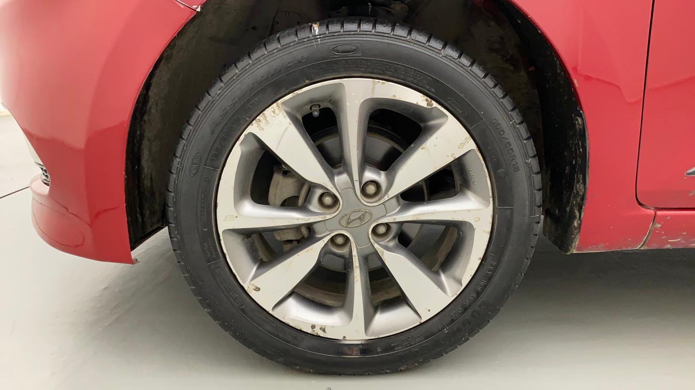 2015 Hyundai Elite i20 ASTA 1.2, Petrol, Manual, 1,06,648 km, Left Front Wheel