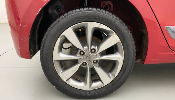 2015 Hyundai Elite i20 ASTA 1.2, Petrol, Manual, 1,06,648 km, Right Rear Wheel