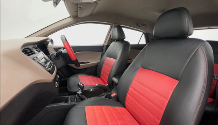 2015 Hyundai Elite i20 MAGNA 1.4 CRDI, Diesel, Manual, 76,277 km, Right Side Front Door Cabin