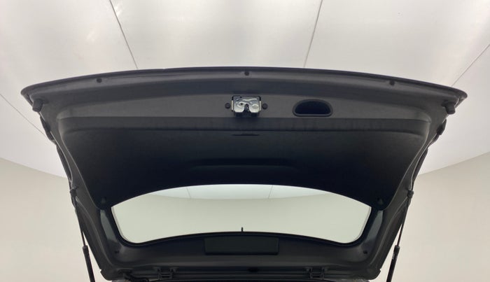 2016 Hyundai Creta 1.6 E + VTVT, Petrol, Manual, 44,387 km, Boot Door Open