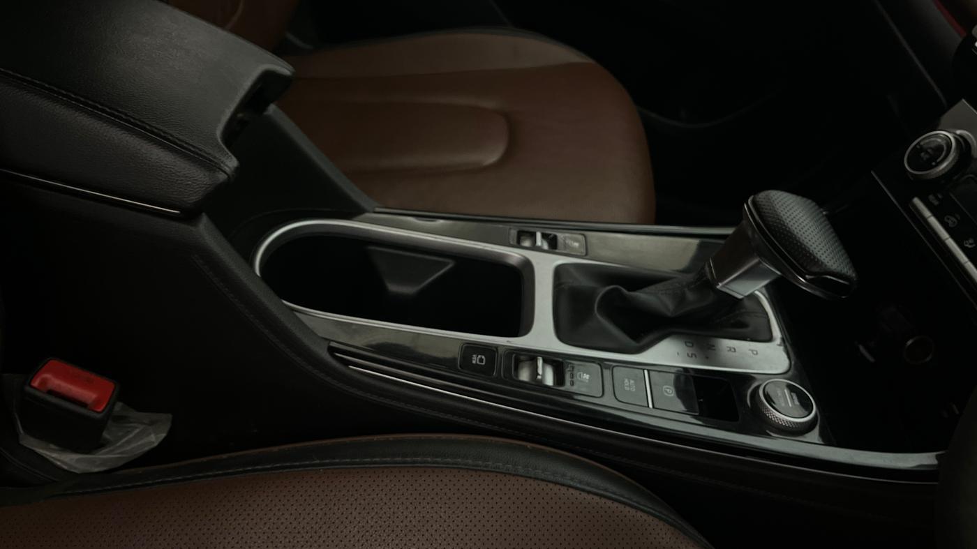 2022 Hyundai ALCAZAR 1.5 SIGNATURE (O) AT 7STR, Diesel, Automatic, 1,33,169 km, Gear Lever