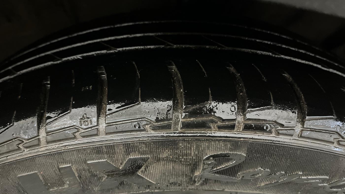2022 Hyundai ALCAZAR 1.5 SIGNATURE (O) AT 7STR, Diesel, Automatic, 1,33,169 km, Right Front Tyre Tread