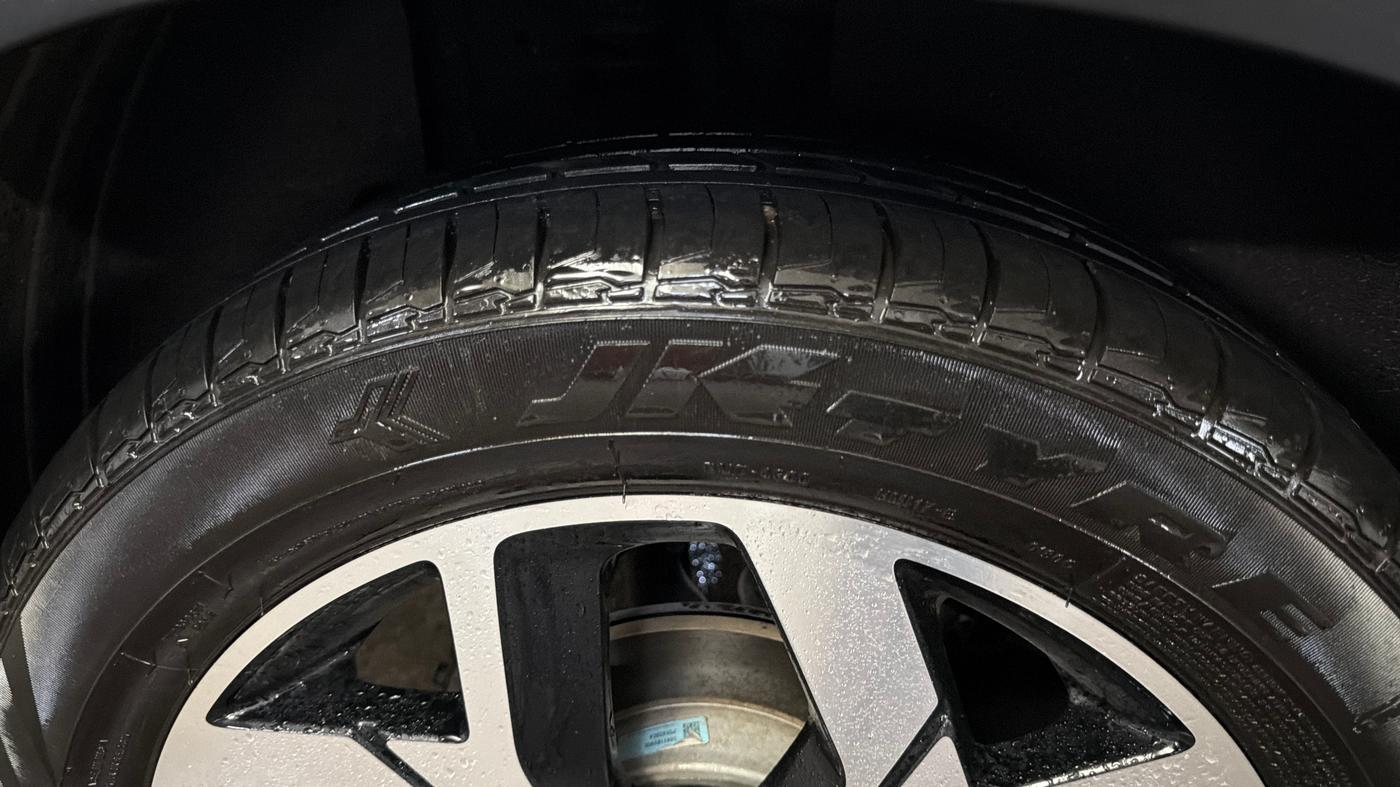 2024 KIA SELTOS  GTX Plus 1.5 Turbo Petrol DCT, Petrol, Automatic, 10,002 km, Right Rear Tyre Tread