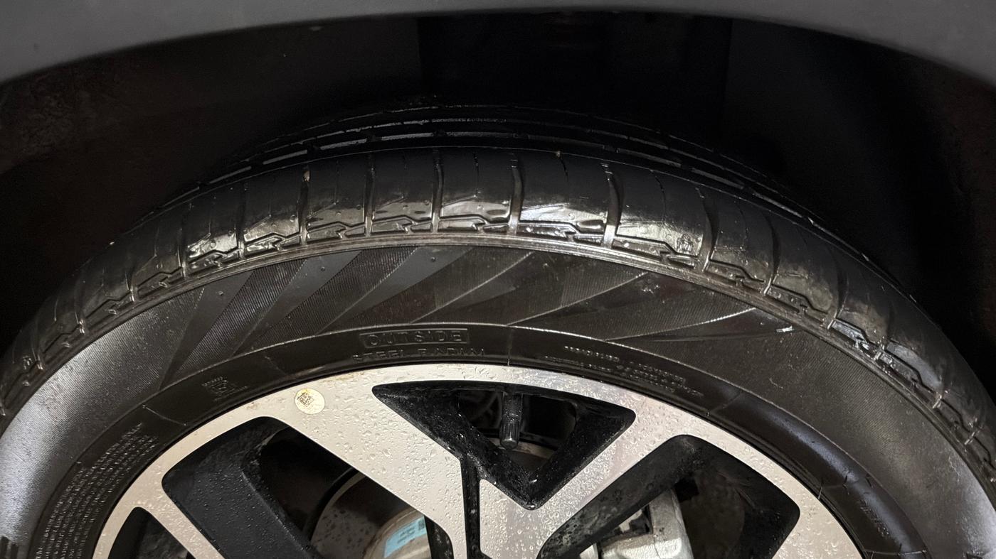 2024 KIA SELTOS  GTX Plus 1.5 Turbo Petrol DCT, Petrol, Automatic, 10,002 km, Left Rear Tyre Tread