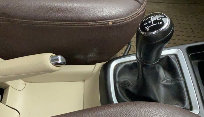 2017 Maruti Dzire VXI, Petrol, Manual, 40,277 km, Gear Lever