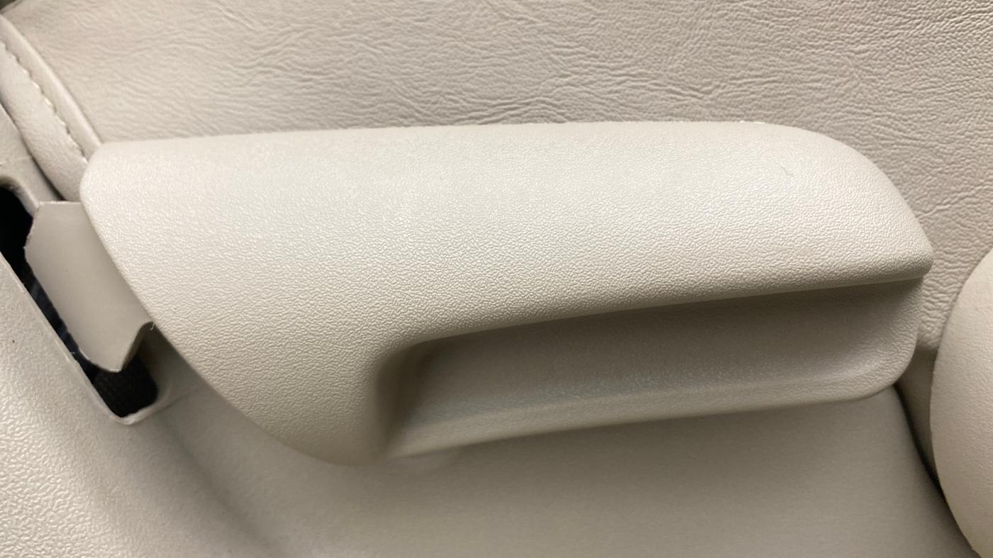 2024 Maruti Ciaz ZETA AT 1.5  SHVS PETROL, Petrol, Automatic, 8,236 km, Driver Side Adjustment Panel