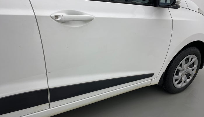 2019 Hyundai Grand i10 SPORTZ 1.2 KAPPA VTVT, Petrol, Manual, 25,714 km, Driver-side door - Minor scratches