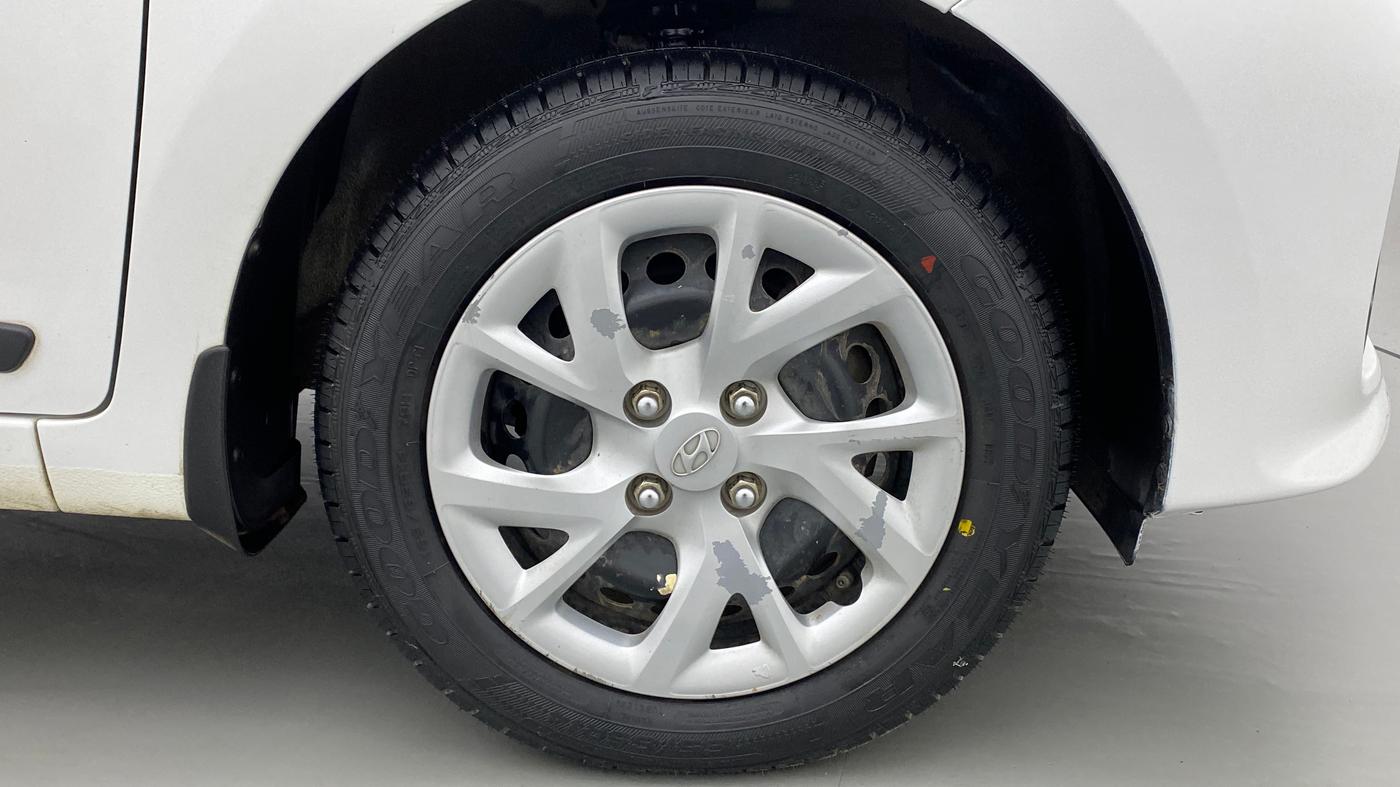 2019 Hyundai Grand i10 SPORTZ 1.2 KAPPA VTVT, Petrol, Manual, 25,714 km, Right Front Wheel