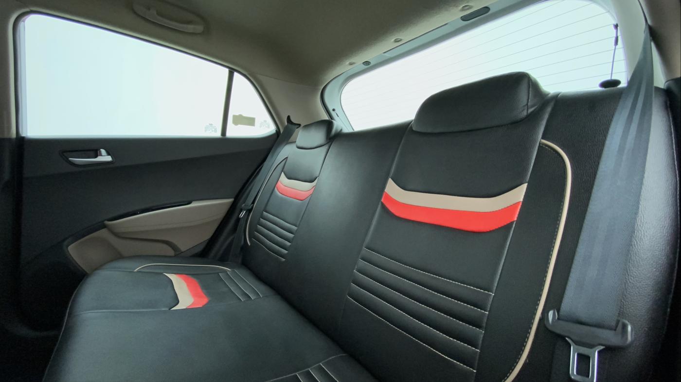 2019 Hyundai Grand i10 SPORTZ 1.2 KAPPA VTVT, Petrol, Manual, 25,714 km, Right Side Rear Door Cabin