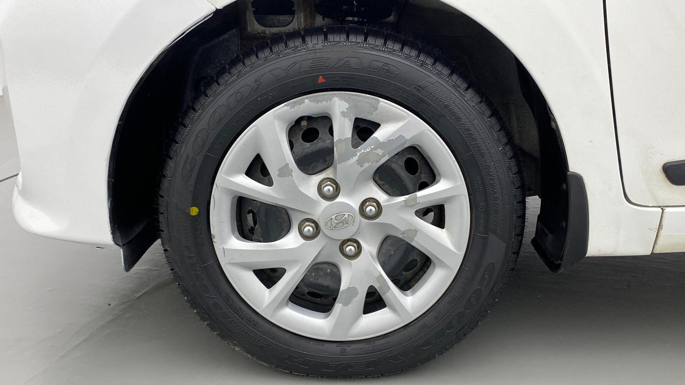 2019 Hyundai Grand i10 SPORTZ 1.2 KAPPA VTVT, Petrol, Manual, 25,714 km, Left Front Wheel