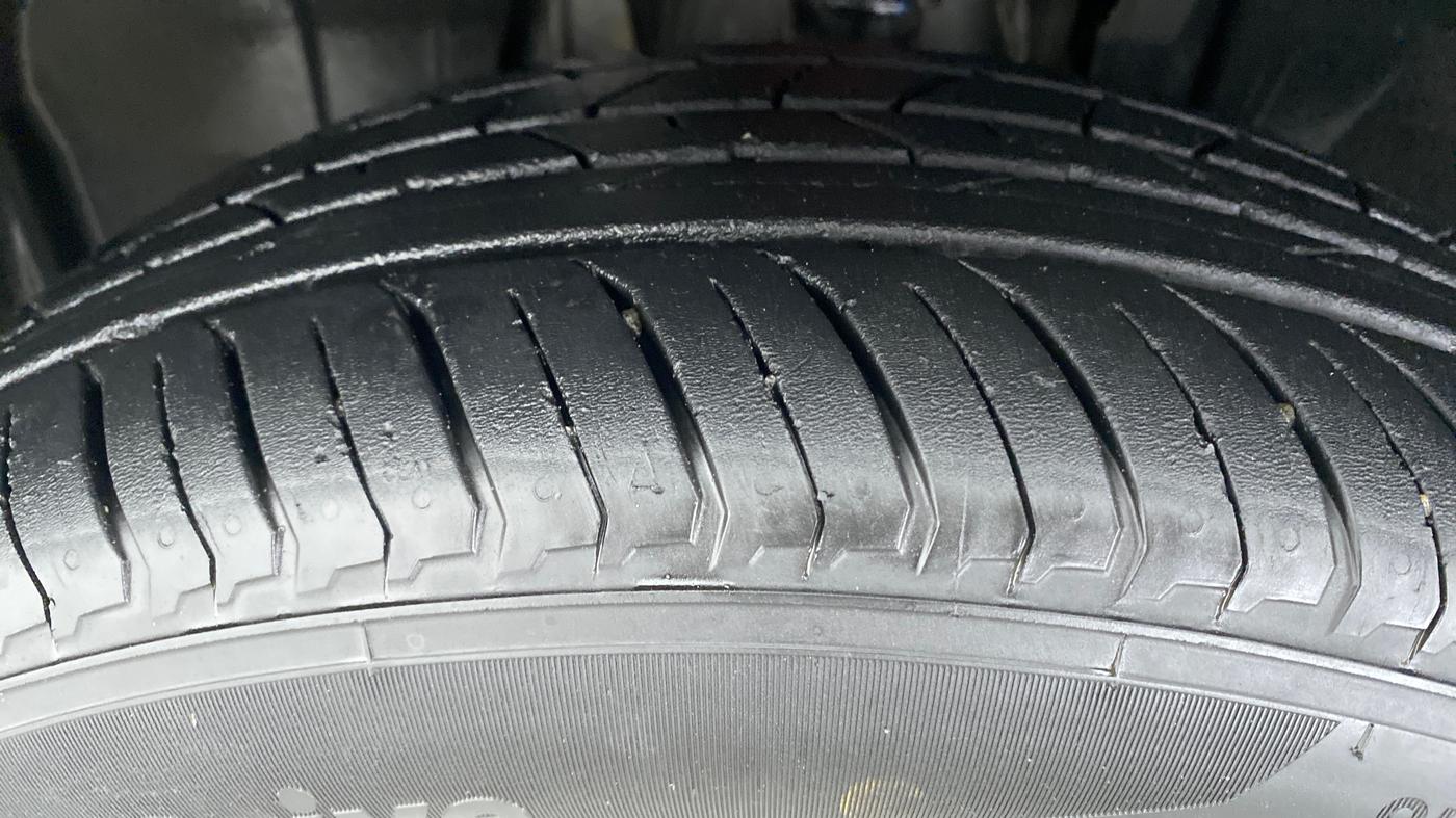 2021 Nissan MAGNITE XL Turbo CVT, Petrol, Automatic, 6,842 km, Left Front Tyre Tread
