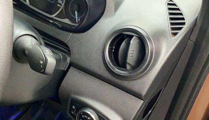 2020 Ford FREESTYLE TITANIUM PLUS 1.2 PETROL, Petrol, Manual, 40,657 km, AC Unit - Front vent has minor damage