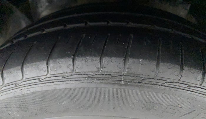 2020 Ford FREESTYLE TITANIUM PLUS 1.2 PETROL, Petrol, Manual, 40,657 km, Left Front Tyre Tread