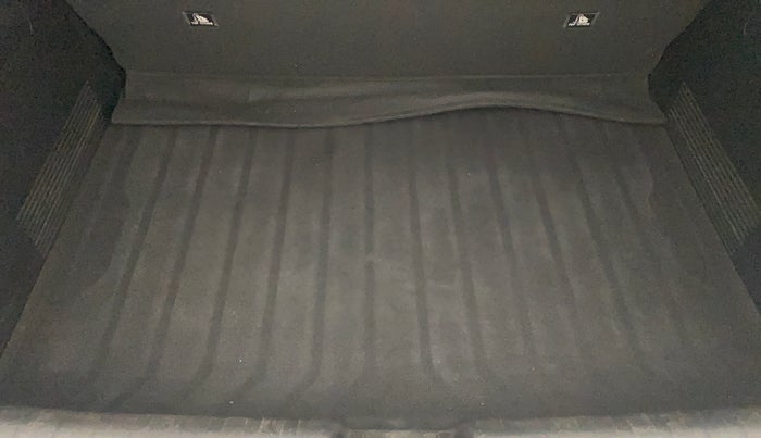 2023 KIA SONET HTE 1.2, Petrol, Manual, 6,337 km, Boot Inside