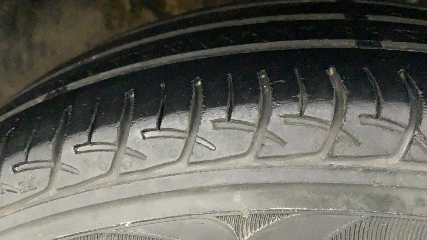 2018 Maruti Baleno DELTA PETROL 1.2, Petrol, Manual, 57,785 km, Right Front Tyre Tread