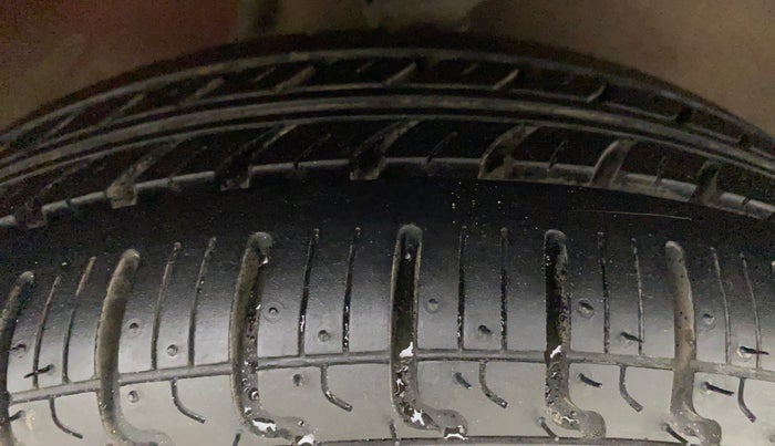 2014 Maruti Alto K10 VXI, Petrol, Manual, 48,625 km, Right Front Tyre Tread