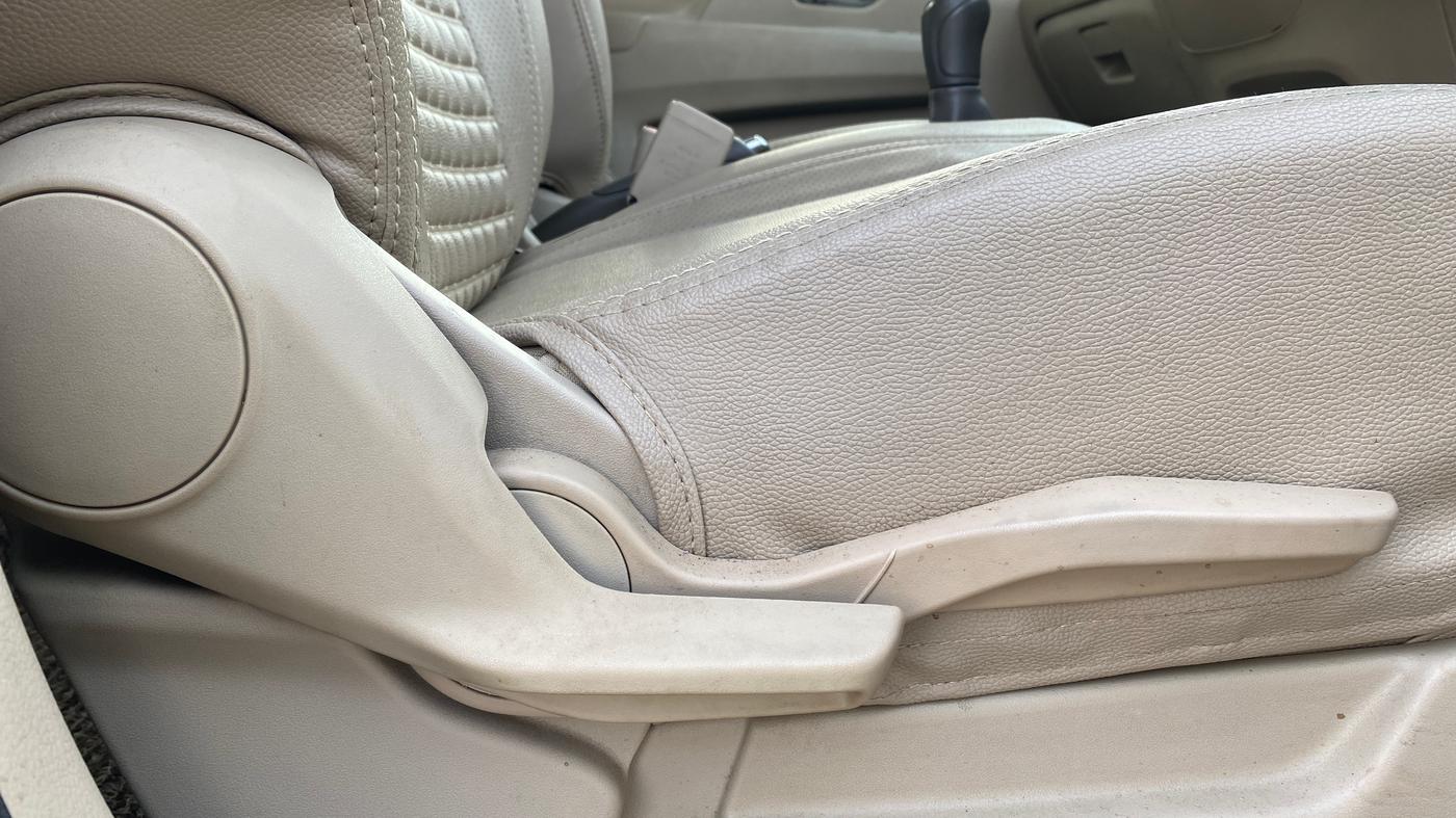 2021 Maruti Ertiga ZXI SHVS, Petrol, Manual, 16,283 km, Driver Side Adjustment Panel
