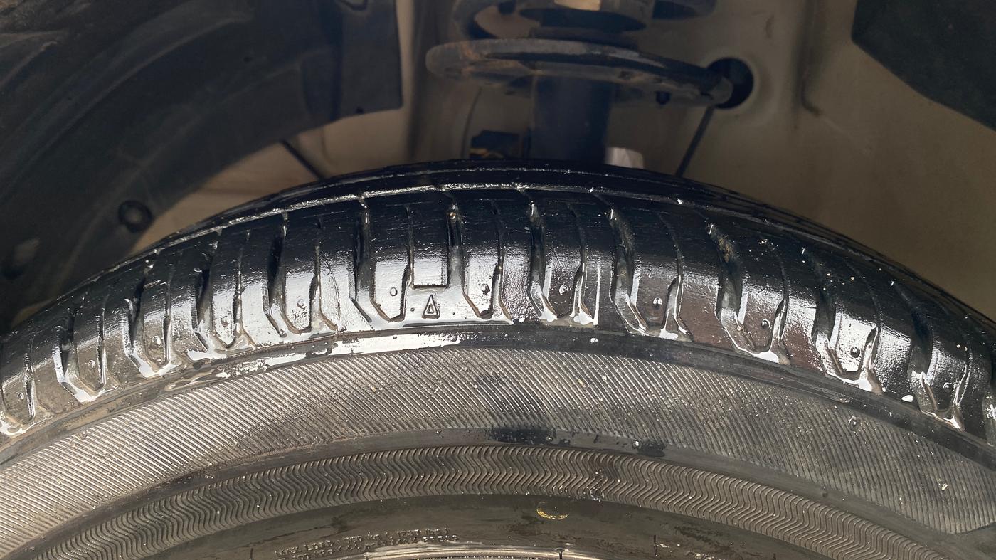 2021 Maruti Ertiga ZXI SHVS, Petrol, Manual, 16,283 km, Left Front Tyre Tread