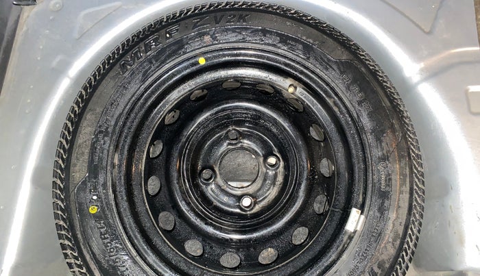 2016 Ford Figo Aspire TITANIUM 1.2 PETROL, Petrol, Manual, 69,801 km, Spare Tyre