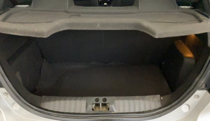 2016 Ford Figo Aspire TITANIUM 1.2 PETROL, Petrol, Manual, 69,801 km, Boot Inside