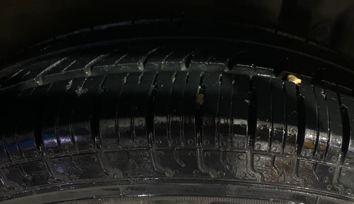 2015 Maruti Swift Dzire VDI, Diesel, Manual, 99,412 km, Left Rear Tyre Tread