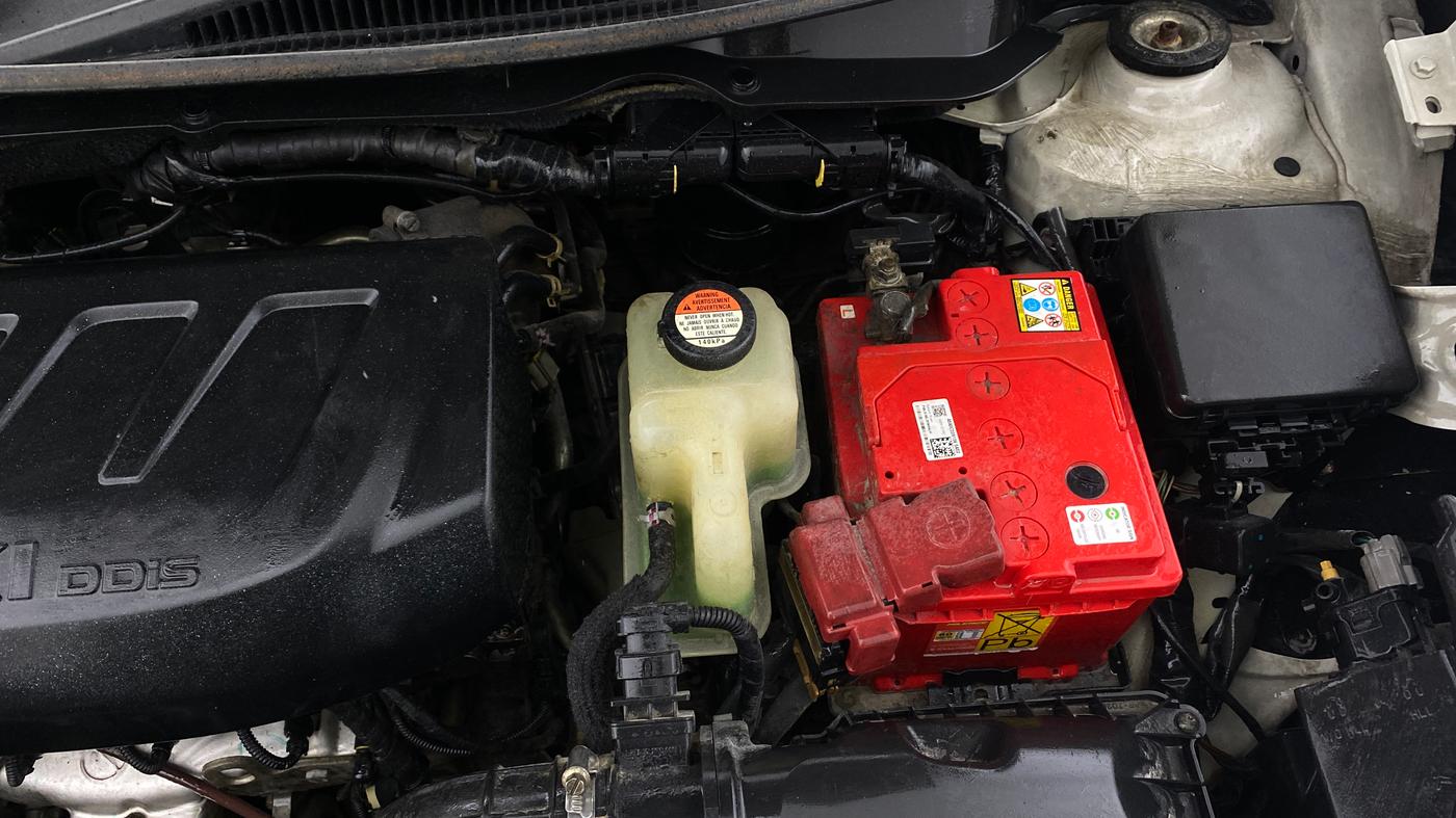 2018 Maruti Dzire VDI AMT, Diesel, Automatic, 98,896 km, Engine View - Left
