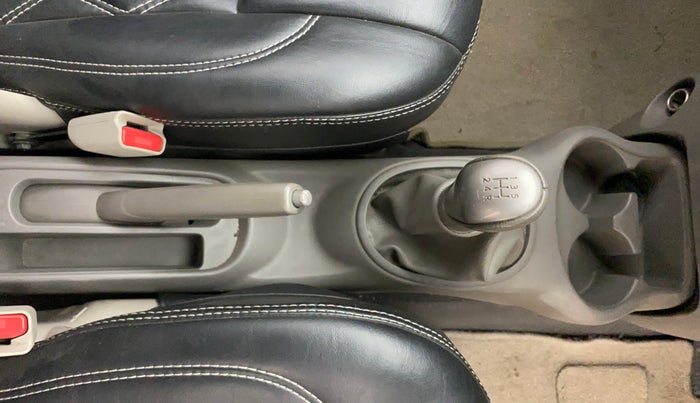 2014 Renault Pulse RXZ DIESEL, Diesel, Manual, 85,235 km, Gear Lever