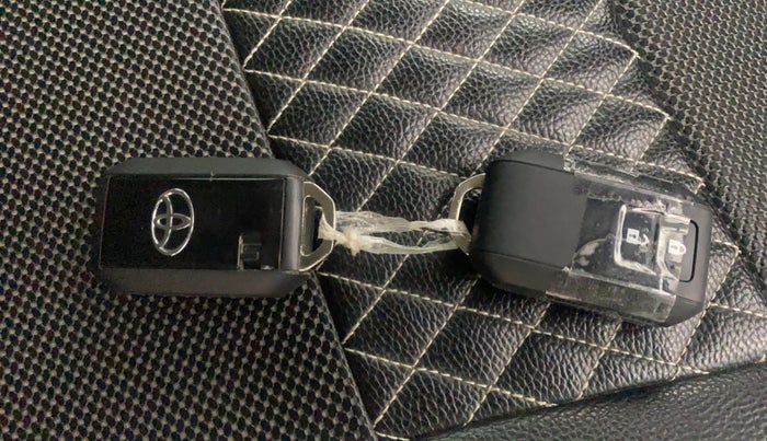 2021 Toyota Glanza V CVT, Petrol, Automatic, 59,067 km, Key Close Up