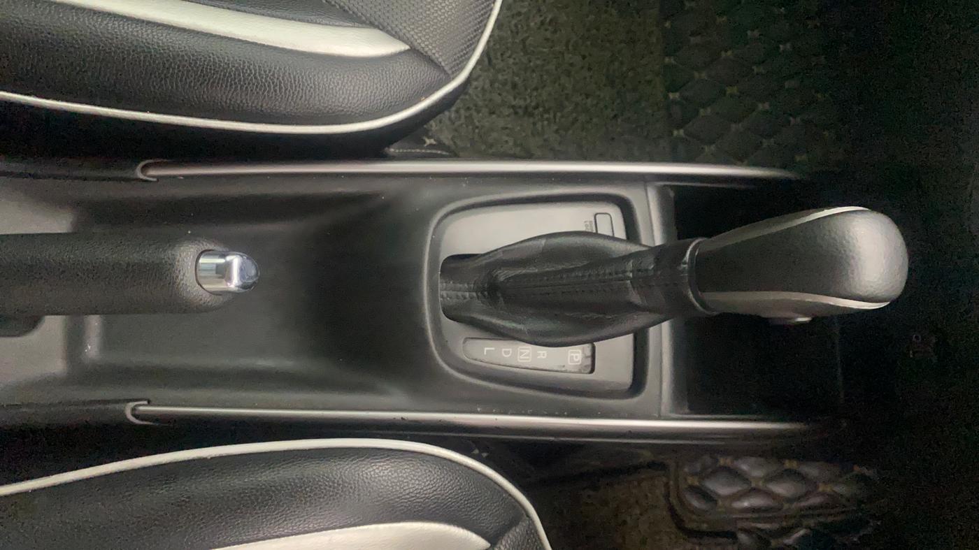 2021 Toyota Glanza V CVT, Petrol, Automatic, 59,124 km, Gear Lever