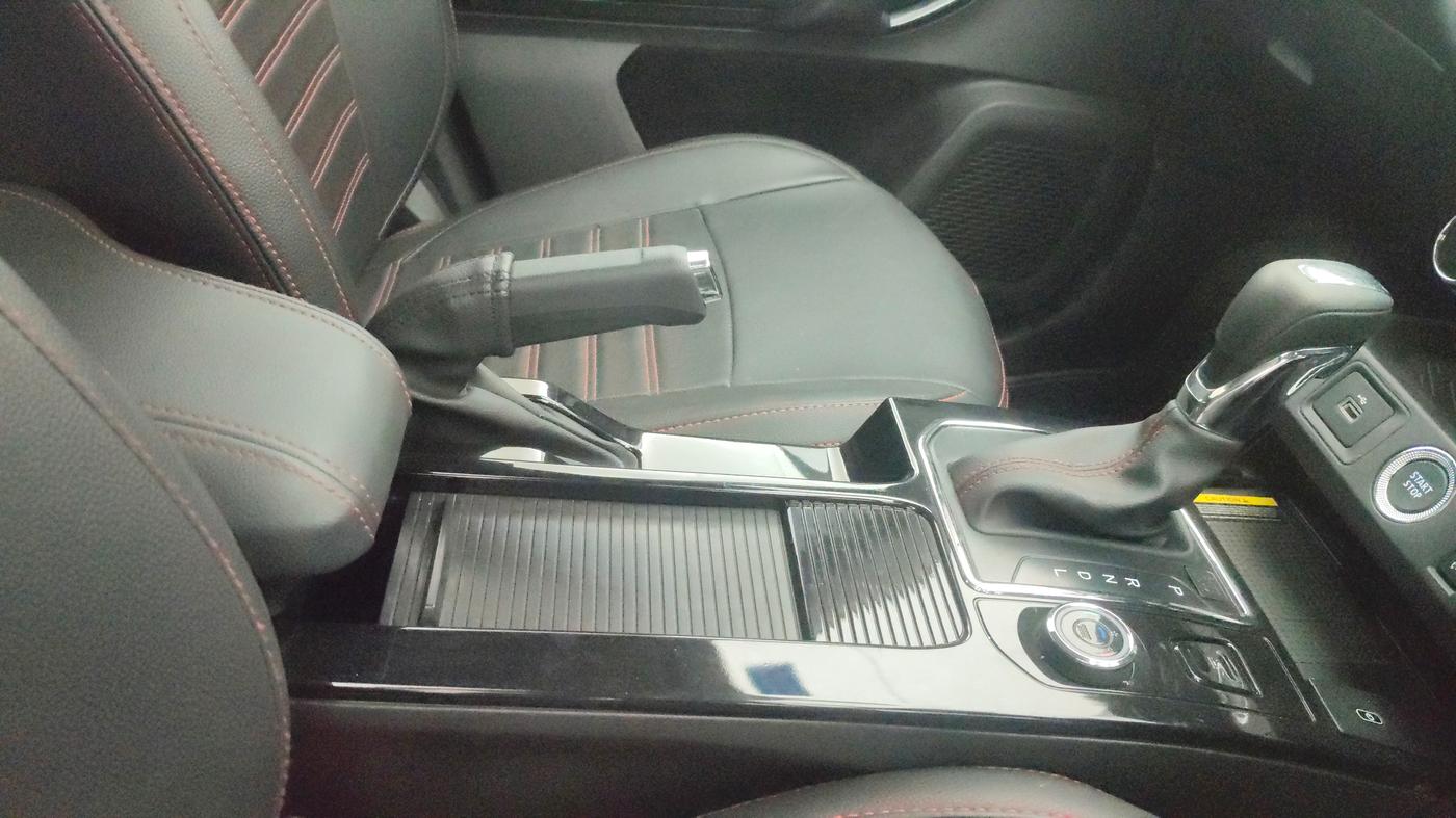 2022 Renault Kiger RXZ TURBO CVT, Petrol, Automatic, 18,715 km, Gear Lever