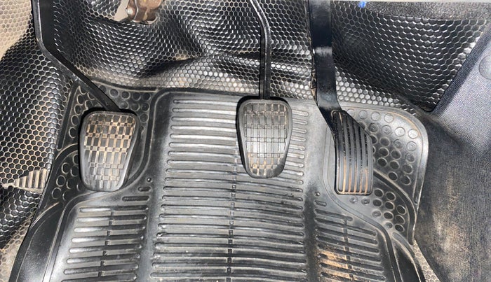 2019 Tata NEXON XT PLUS PETROL, Petrol, Manual, 1,09,365 km, Pedals