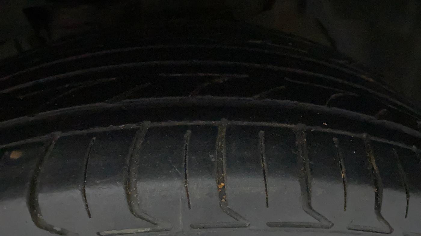 2019 Tata NEXON XT PLUS PETROL, Petrol, Manual, 1,09,366 km, Left Front Tyre Tread