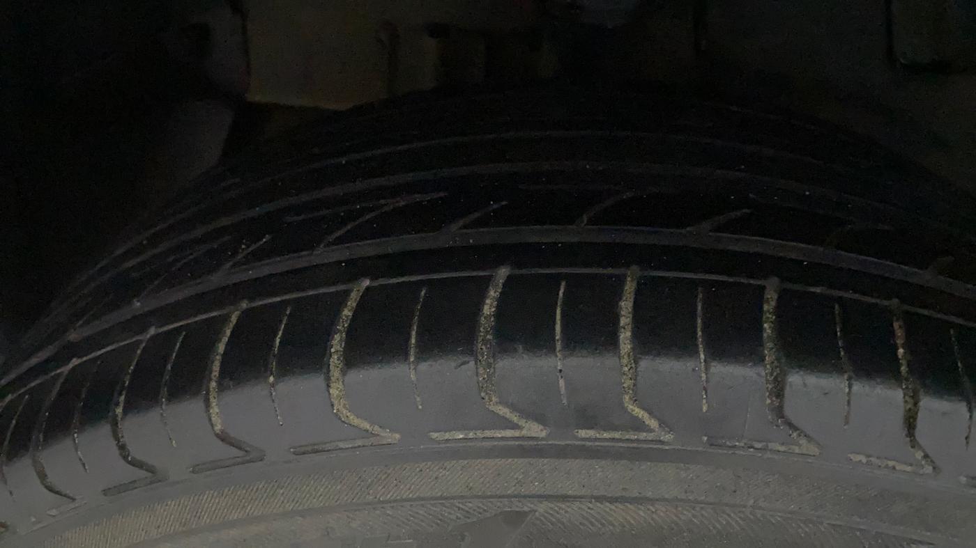 2019 Tata NEXON XT PLUS PETROL, Petrol, Manual, 1,09,366 km, Right Rear Tyre Tread