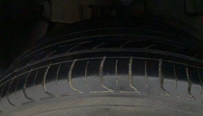 2019 Tata NEXON XT PLUS PETROL, Petrol, Manual, 1,09,365 km, Right Rear Tyre Tread