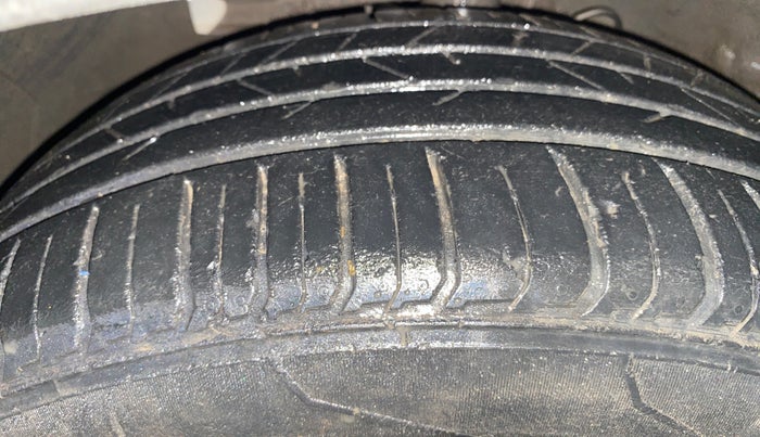 2019 Hyundai VENUE SX PLUS 1.0 TURBO DCT DUAL TONE, Petrol, Automatic, 53,636 km, Left Front Tyre Tread