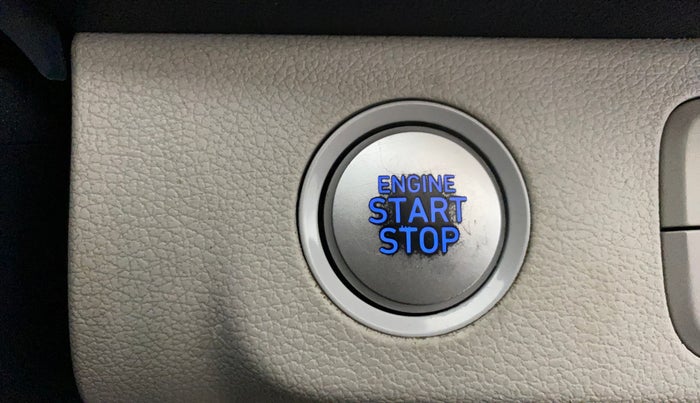 2019 Hyundai VENUE SX PLUS 1.0 TURBO DCT DUAL TONE, Petrol, Automatic, 53,636 km, Keyless Start/ Stop Button