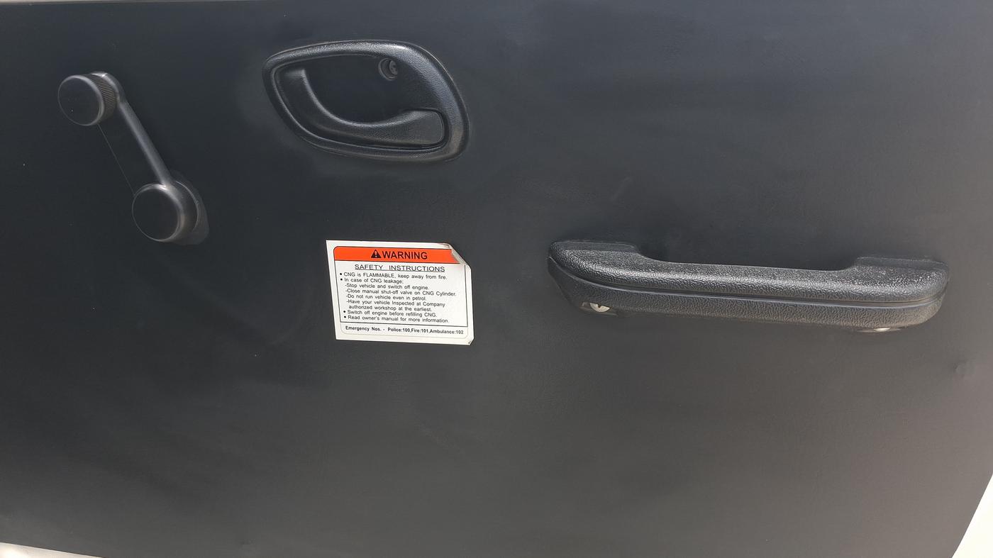 2024 Maruti Eeco 5 Str Ac CNG (O) , CNG, Manual, 66,103 km, Driver Side Door Panels Control
