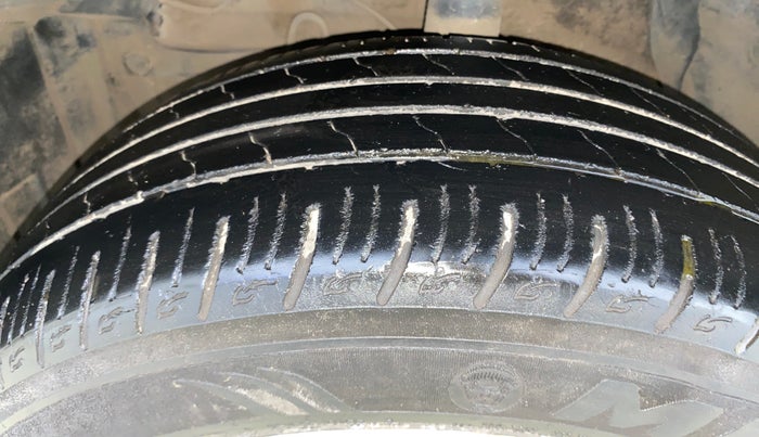 2021 Toyota URBAN CRUISER PREMIUM GRADE AT, Petrol, Automatic, 52,144 km, Left Front Tyre Tread