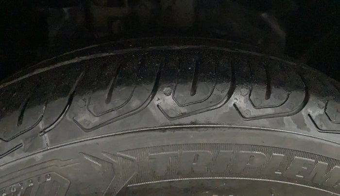 2021 Ford FREESTYLE FLAIR EDITION 1.5 DIESEL, Diesel, Manual, 89,056 km, Right Front Tyre Tread