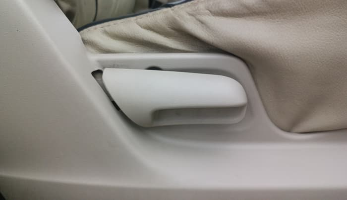 2016 Maruti Swift Dzire VXI (O), Petrol, Manual, 60,691 km, Driver Side Adjustment Panel