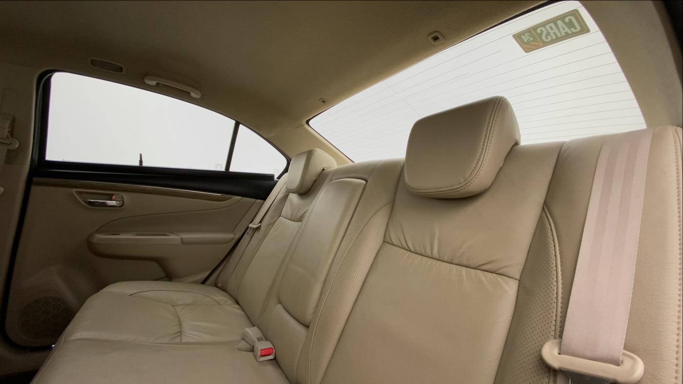 2019 Maruti Ciaz ALPHA  AT 1.5 SHVS PETROL, Petrol, Automatic, 57,734 km, Right Side Rear Door Cabin