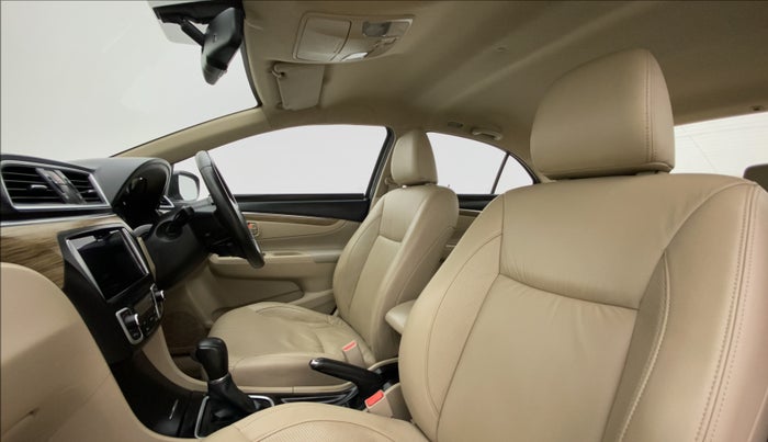 2019 Maruti Ciaz ALPHA  AT 1.5 SHVS PETROL, Petrol, Automatic, 57,734 km, Right Side Front Door Cabin