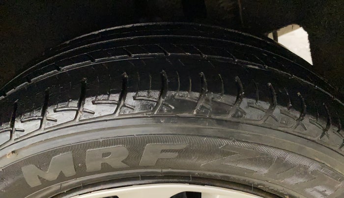 2018 Maruti Baleno DELTA PETROL 1.2, Petrol, Manual, 29,222 km, Left Rear Tyre Tread