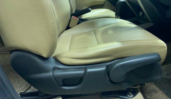 2016 Honda City 1.5L I-VTEC VX CVT, Petrol, Automatic, 84,491 km, Driver Side Adjustment Panel