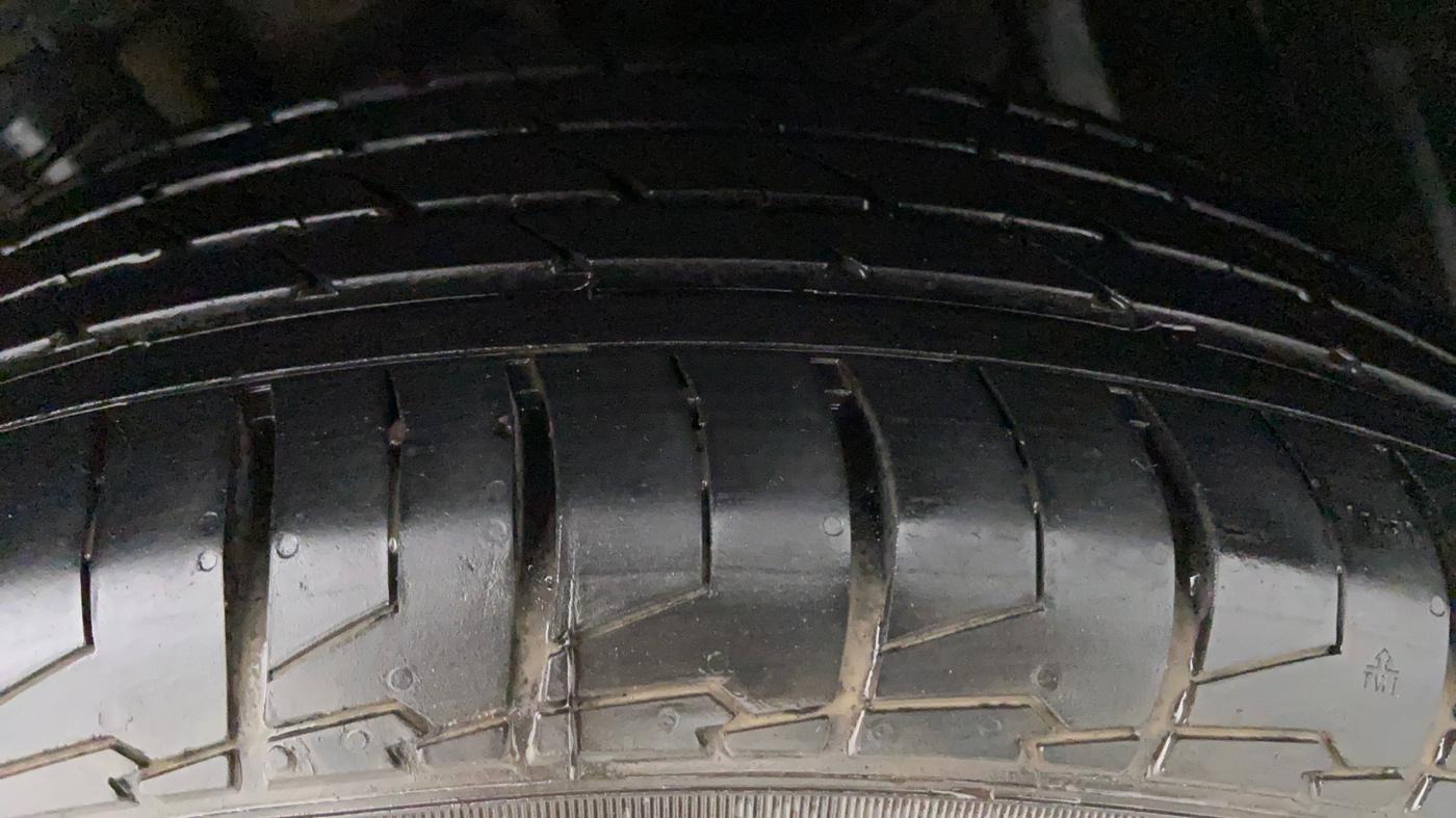 2020 Maruti S Cross ZETA AT 1.5 SHVS, Petrol, Automatic, 12,172 km, Right Front Tyre Tread