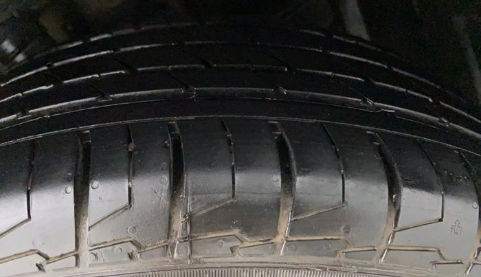 2020 Maruti S Cross ZETA AT 1.5 SHVS, Petrol, Automatic, 12,172 km, Right Front Tyre Tread