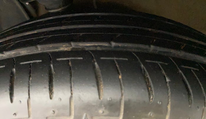 2018 Maruti IGNIS ALPHA 1.2 AMT, Petrol, Automatic, 43,456 km, Left Front Tyre Tread