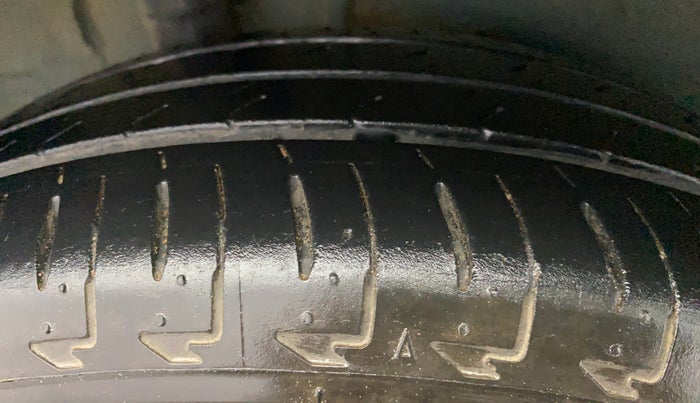 2018 Maruti IGNIS ALPHA 1.2 AMT, Petrol, Automatic, 43,456 km, Right Rear Tyre Tread